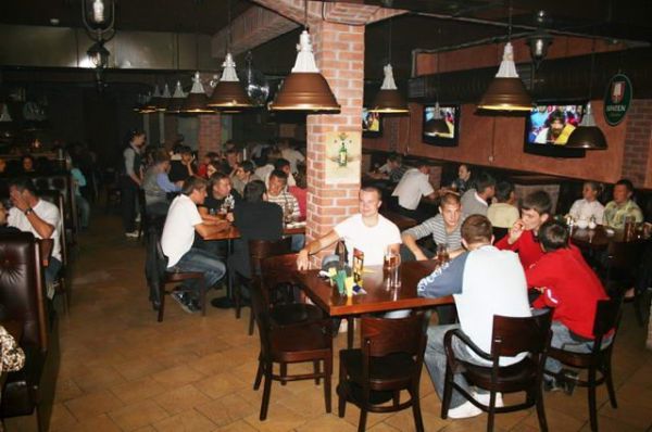 фотоснимок зала для мероприятия Пивные рестораны Carls Jr на 1 мест Краснодара