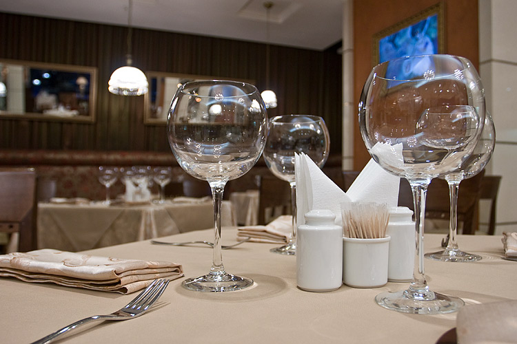 фото зала Рестораны IL Faro на 2 мест Краснодара